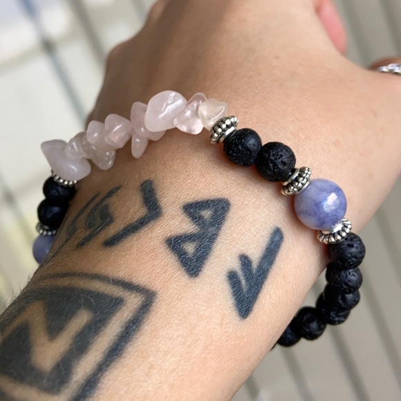 🔴 rose quartz angelite & lava rock bracelet - Picture 3 of 12